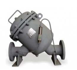 Нефтяное оборудование, Фильтры ФЖУ. Описание***Все фильтра будут без индикатора перепада давления. Он по большей части служит для определения загрязненности фильтра, но фильтр когда начинает загрязняться,  давление постепенно будет падать в системе и будет понятно. Специалисты компании ПАСАДОР  считают, что это лишняя трата денег.  Фильтры жидкости типа ФЖУ 25-1,6, ФЖУ 40-1,6, ФЖУ 80-1,6, ФЖУ 80-6,4, ФЖУ 100-1,6, ФЖУ 100-6,4, ФЖУ 150-1,6, ФЖУ 150-6,4 предназначены для очистки от механических примесей неагрессивных нефтепродуктов с кинематической вязкостью от 0,55 до 300 мм 2/с, температурой от минус 50 до плюс 50 0С, давлением 1,6 Мпа и 6,4 Мпа.  Фильтры используются в стационарных установках, а также на наземных подвижных средствах заправки и перекачки при их работе на месте в условиях, исключающих прямое воздействие солнечного излучения и атмосферных осадков.  Фильтры ФЖУ 25-1,6, ФЖУ 40-1,6 состоят из корпуса 1 и фильтрующего элемента 2 (рисунки 2). Фильтрующий элемент представляет собой пластмассовые диски, чередующиеся с нержавеющими сетками. Пластмассовые диски имеют щелевые отверстия. Жидкость, попадая во входной патрубок фильтра и омывая фильтрующий элемент, очищается и через выходной патрубок попадает в трубопровод. Пробка 7 служит для слива жидкости из фильтра.  Фильтры ФЖУ 80-1,6, ФЖУ 80-6,4, ФЖУ 100-1,6, ФЖУ 100-6,4, ФЖУ 150-1,6, ФЖУ 150-6,4 состоят из корпуса 1 и фильтрующего элемента 4 (рисунок 1). Фильтрующий элемент представляет собой пластмассовые диски 6, чередующиеся нержавеющими сетками 5.  Жидкость, попадая во входной патрубок фильтра и омывая фильтрующий элемент, очищается и через выходной патрубок попадает в трубопровод. Пробки 11 служат для слива жидкости. Габаритные и присоединительные размеры фильтров жидкости представлены в таблице 1 и 2.